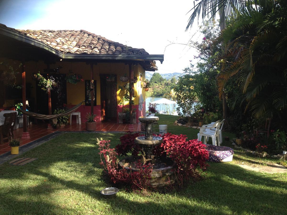 Casa Finca Tipica The Lake Hotel Guatapé Esterno foto